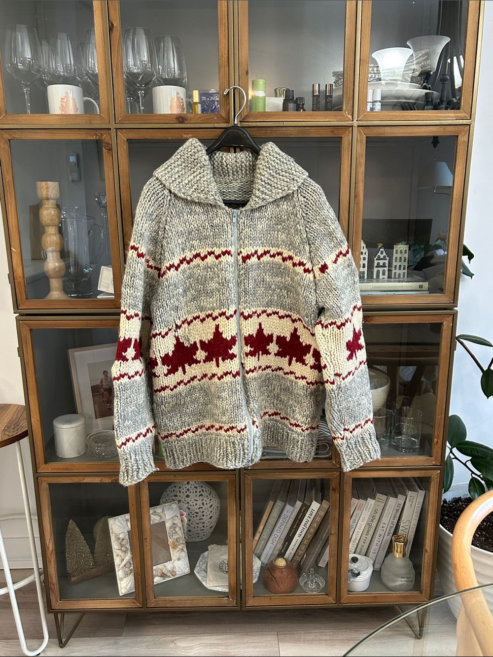 Vintage Handmade Knitted 100% Wool Chunky Zip-Up Canada Leaf Nordic Knit Sweater - Picture 1 of 14
